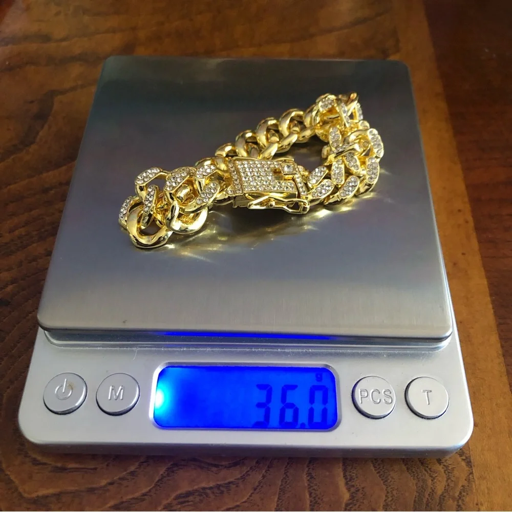 Men’s and women’s gold plated sparkle iced out Cuban chain link bracelet